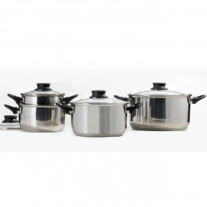 Cadru ce prezinta un set oale inox Lima, de la Domotti, usor de folosit pe toate tipurile de aragaz