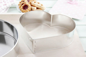 Forma tort 24cm cu forma inima, baza detasabila, 2 piese, SNB - Img 5