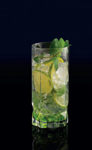 Bautura servita intr-un articol din acest set pahare long drink Diamond, cu un design atent conturat