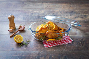 Vas termorezistent Glassware Range, de la brandul Ocuisine, redat din perspectiva plonjeu