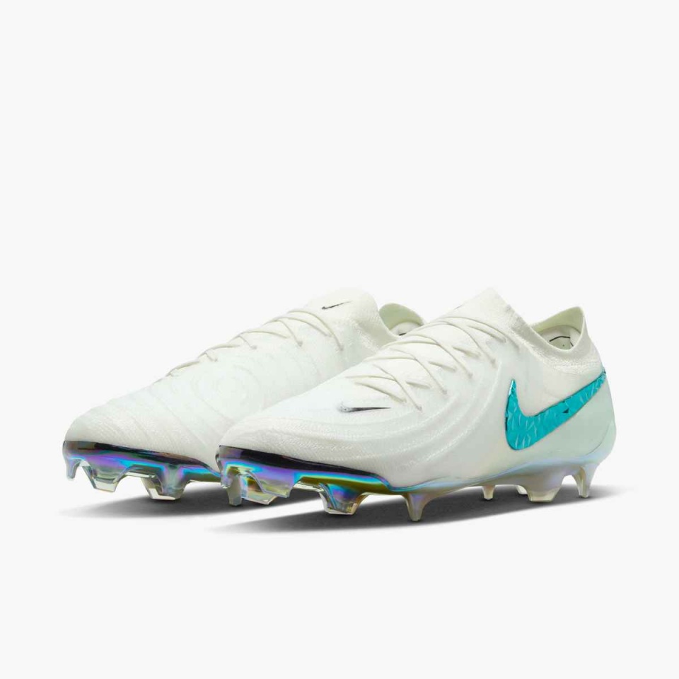 NIKE ナイキ ファントムGX2 エリートFG Lv8 NIKE公式】ナイキ ファントム GX 2 エリート LV8 FG ローカット