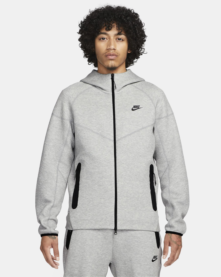 ナイキ　NIKE WINDRUNNER PRINTED HOODIE 　L nike-sportswear-tech-fleece-
