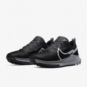 Nike Pegasus Trail 4 - Negru Gri