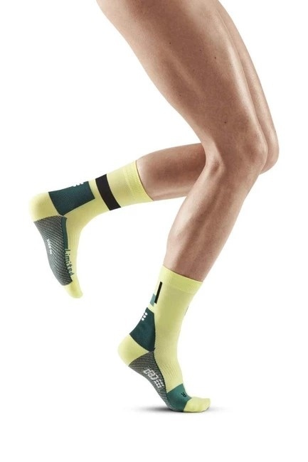CEP - sosete compresie medii - the run limited 2024.1 socks mid cut W - lime