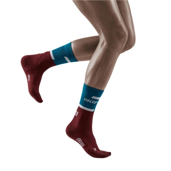 CEP - sosete compresie medii - the run socks mid cut v4 W - petrol | dark red