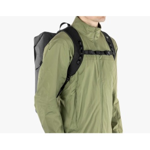 Apidura - rucsac sport urban City Backpack, capacitate 17 litri - gri inchis - Img 7