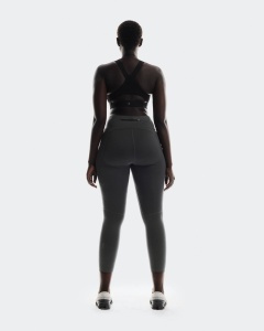 On - colanti - Performance Tights 7/8 W - Eclipse - L - Img 2