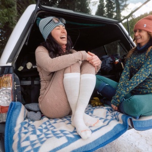 Smartwool - caciula - Summit Knit Pom Beanie W - Deep Navy - OS - Img 5