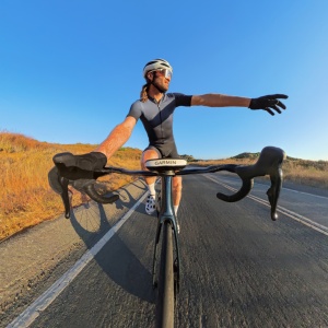 Suport cameră bicicletă Insta360 Bike Computer Mount | aluminiu - pentru ghidoane integrate tip cockpit - Img 2