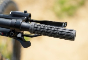 Bicicletă copii MTB Marin Bike SAN QUENTIN JR 20" - galben portocaliu - Img 2