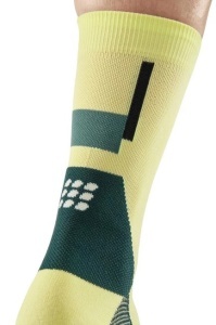 CEP - sosete compresie medii - the run limited 2024.1 socks mid cut W - lime - Img 2