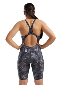 Costum înot întreg femei TYR Thresher Open Back Akurra - negru | rezistent clor - Img 2