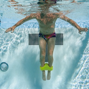 Finis - accesoriu inot (plutitor) pentru picioare Ankle Buoy - galben - Img 4