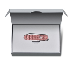 Victorinox - briceag clasic gama Precious Alox - roz - Img 4