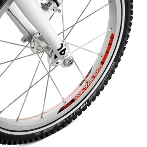Woom - bicicleta copii 16" Woom 3 AUTOMAGIC, varsta recomandata 4-6 ani (105-120cm) - 6 kg - rosu intens alb - Img 7