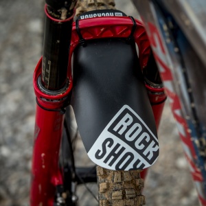 Aparatoare Noroi Pt. Furca Rockshox Print Rosu Aprins - Img 2
