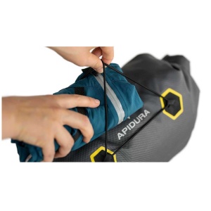 Apidura - geanta bicicleta cu prindere pe ghidon, Expedition Handlebar Pack 14 litri - gri negru - Img 11