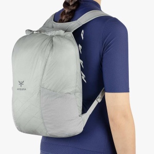 Apidura - Rucsac pliabil din material rezizstent apa Packable Backpack 13 litri - gri deschis - Img 2