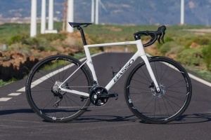 Bicicletă șosea Basso Venta R Shimano 105 - Pearl White Glossy - Img 2