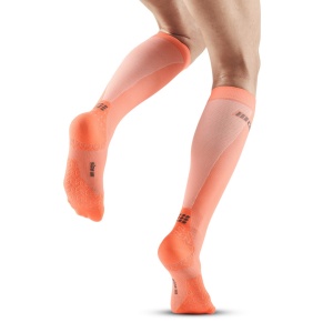 CEP - sosete compresie inalte - Ultralight Compression Socks Tall - Coral I Cream - Img 4