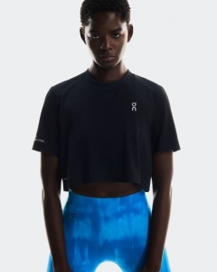 Crop top antrenament On Train-T Crop W - negru | DryTec™ - Img 3