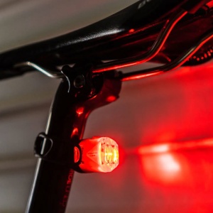 Lumină Merida Lezyne Femto Stvzo LED USB spate ebike - Img 2