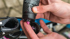 Muc-Off - pasta aderenta Carbon Gripper - 75g - Img 4