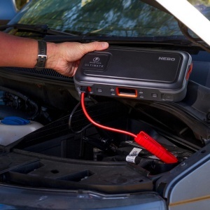 Nebo - Acumulator extern pornire cu functie de redresor auto, Ultimate Jump Starter, capacitate 15 Ah - Img 11