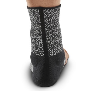 CEP - ortho glezna - Max Support Compression - Ankle Sleeve - negru alb - Img 5