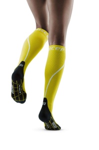 CEP - Sosete de compresie pentru femei alergare iarna Winter Run Socks - galben negru - Img 6