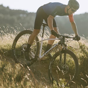 Orbea ALMA M21 Halo Silver (Gloss) - Shark Grey (Matt) - măsura L - bicicletă MTB XC hardtail - Img 8