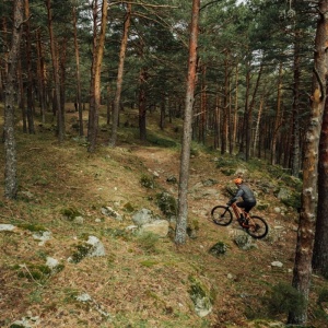 Orbea URRUN 10 Leo Orange (Gloss) - Black (Matt) - bicicletă electrică MTB hardtail - Img 5