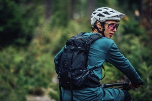 Abus - casca ciclism MTB - MOVENTOR 2.0 - Velvet Black - Img 8