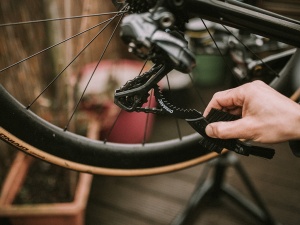 Dynamic Bike Care - Perie curatare transmisie bicicleta Claw Brush - negru - Img 4