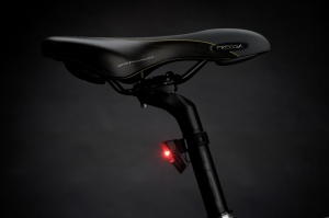 Far + stop AXA Greenline 15 Lux - 1 LED USB - Img 5