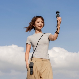 Insta360 Crossbody Strap - Img 5