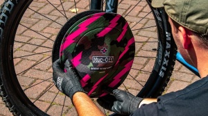 Muc-Off - Huse Disc frana Bicicleta Disc Brake Cover - vrede camo roz - Img 2