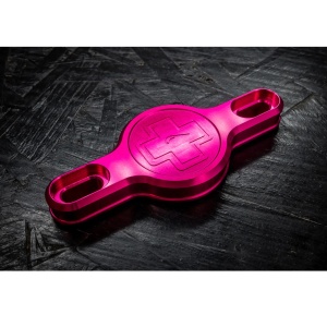 Muc-Off - Suport telefon Apple-AirTag pentru cadru V2 - albastru - Img 2