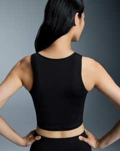 On - bustiera - Studio Cut-Out Crop W - Black - L - Img 4
