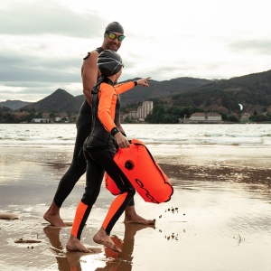 Orca - costum neopren ape deschise pentru copii vizibilitate sporita OpenWater Vitalis Hi Vis Squad junior wetsuit - black orange - Img 8