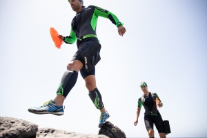 Orca - protectie neopren pentru gamba inot SwimRun Calf Guards - negru verde - Img 8