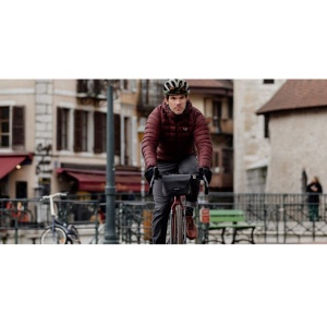 Apidura - geanta mica ghidon bicicleta City Handlebar Pack, capacitate 2 litri - gri inchis negru - Img 15