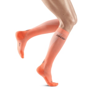 CEP - sosete compresie inalte - Ultralight Compression Socks Tall - Coral I Cream - Img 3