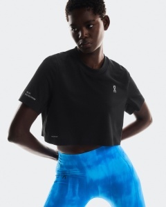 Crop top antrenament On Train-T Crop W - negru | DryTec™ - Img 4