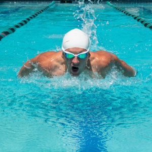 Finis - ochelari inot pentru triatlon Hayden Goggles - alb cu lentila oglinda mov - Img 2