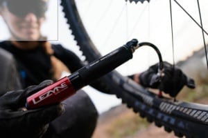Lezyne - mini pompa - Hand Pump Grip Drive HV small - 90 PSI | 6.2 bar - red - Img 2