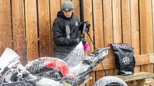 Muc-Off - Sistem de curatare cu presiune pentru biciclete si motociclete - Img 21