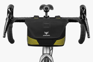 Apidura - Racing - Racing Handlebar Pack - 2L - Img 2