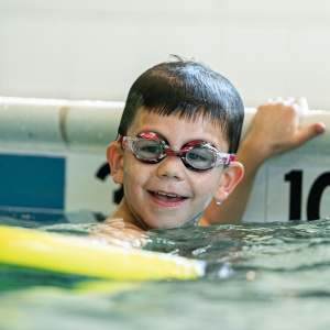 Finis - ochelari inot confortabili pentru copii (4-10 ani) Adventure Goggles - camuflaj rosu negru - Img 7