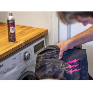 Muc-Off - detergent pentru haine tehnice bicicleta Technical Wash for apparel - 300ml - Img 3